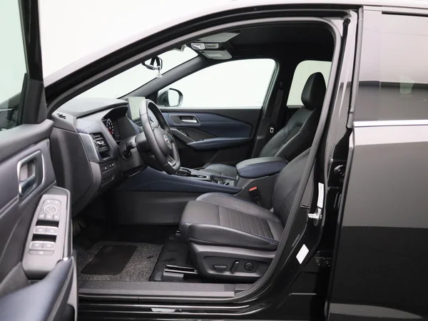 Nissan QASHQAI (2023) — foto 3 van 45