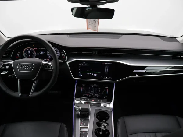 Audi A6 (2025) — foto 2 van 28
