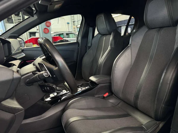Peugeot 208 (2022) — foto 14 van 17
