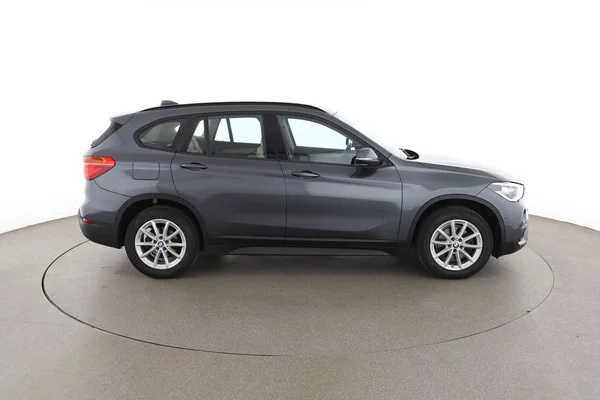 BMW X1 (2016) — foto 13 van 16