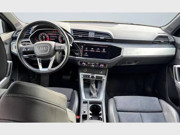 Audi Q3 Sportback (2023) — foto 2 van 15