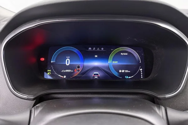 Renault Megane Berline Phase II E-TECH (PHEV) (2022) — foto 13 van 32