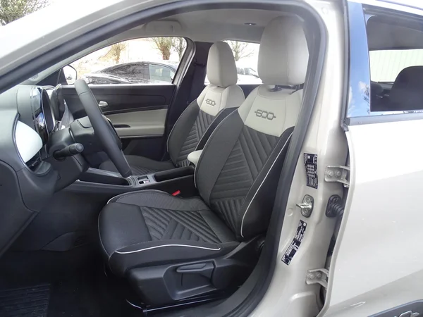 Fiat 600 (2026) — foto 3 van 25