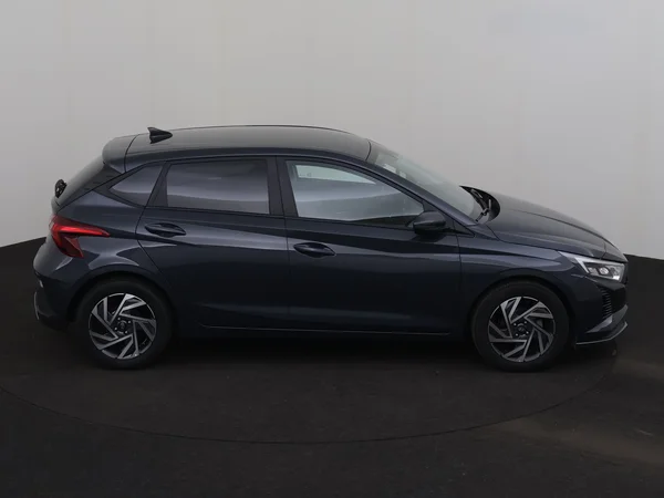 HYUNDAI i20 (2025) — foto 23 van 27