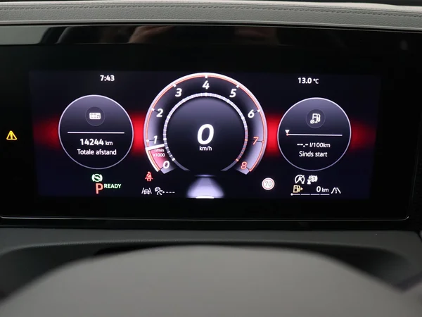 VOLKSWAGEN Tiguan (2025) — foto 5 van 18