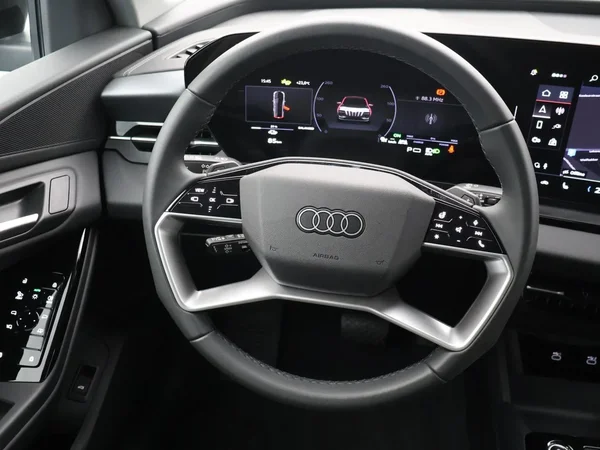 Audi Q6 e-tron (2025) — foto 3 van 24