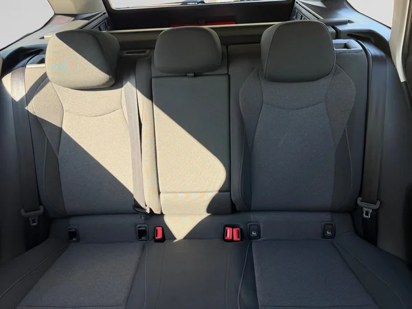 VOLKSWAGEN Passat SW (2024) — foto 8 van 22