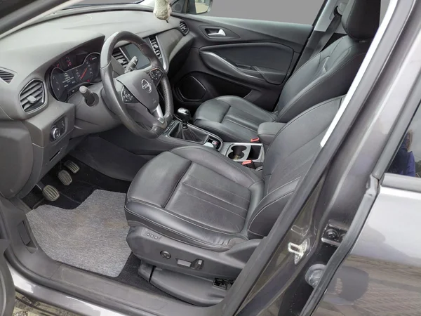Opel Grandland X (2021) — foto 6 van 9