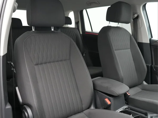 VOLKSWAGEN Tiguan Allspace (2022) — foto 3 van 43