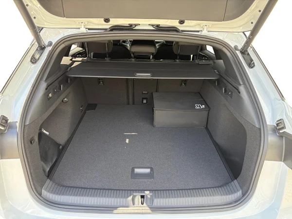 VOLKSWAGEN ID.7 Tourer (2026) — foto 14 van 24