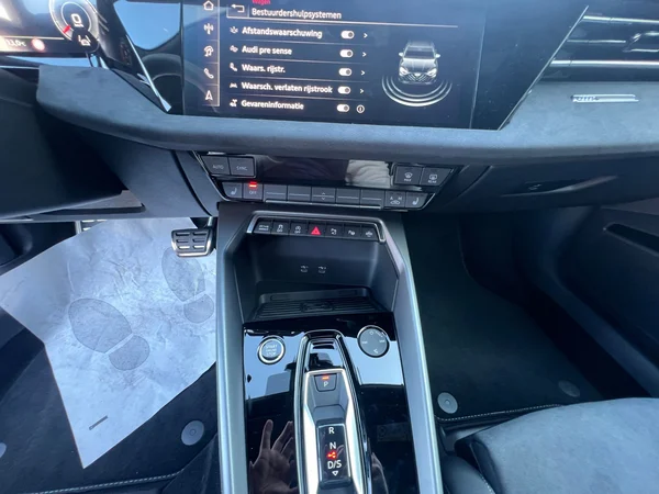AUDI A3 Sedan (2025) — foto 5 van 24