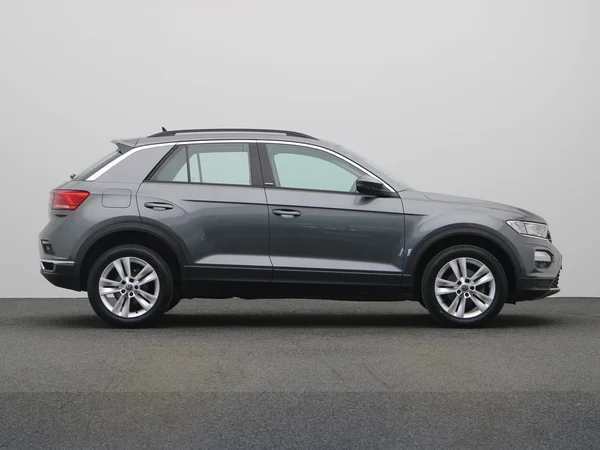 VOLKSWAGEN T-Roc (2021) — foto 5 van 19