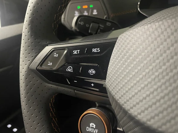 CUPRA Born (2025) — foto 6 van 15