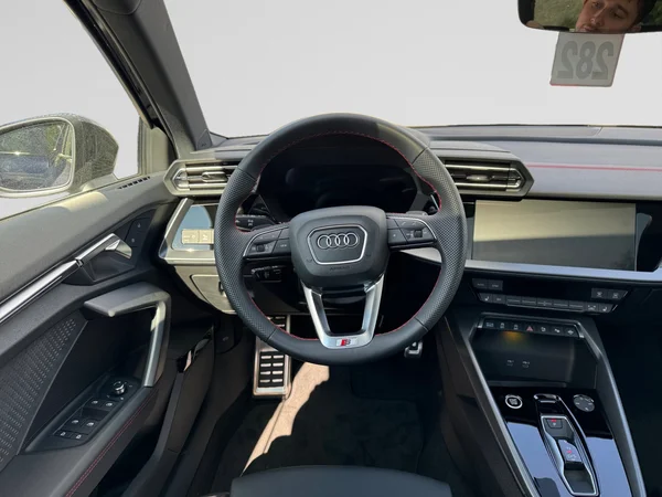 AUDI A3 Sportback (2025) — foto 16 van 16
