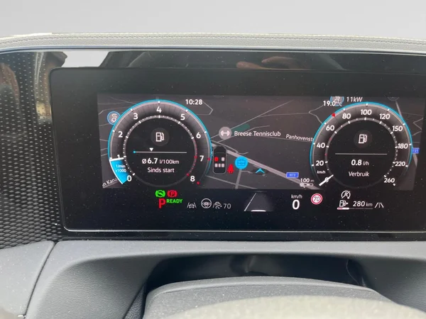 VOLKSWAGEN Tiguan (2026) — foto 15 van 16