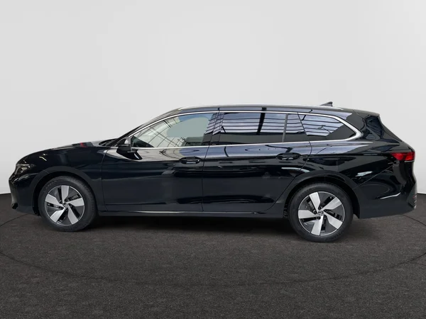 VOLKSWAGEN Passat SW (2025) — foto 6 van 14