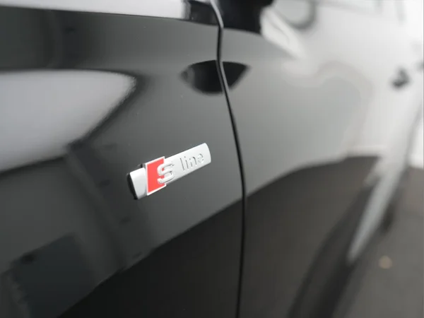 AUDI Q6 e-tron (2026) — foto 5 van 32
