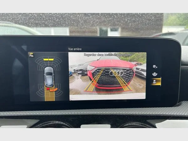 Mercedes-Benz A 180 (2022) — foto 9 van 26