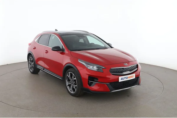 Kia XCeed (2020) — foto 14 van 16
