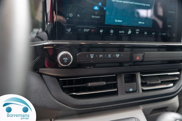 Ford Tourneo-Custom- (2025) — foto 13 van 39