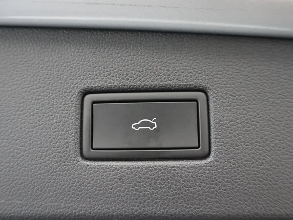 Volkswagen Tiguan (2023) — foto 24 van 33