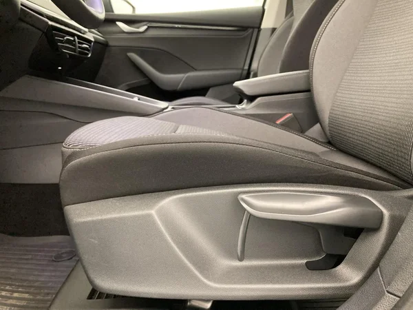 SKODA Octavia Combi (2025) — foto 14 van 36