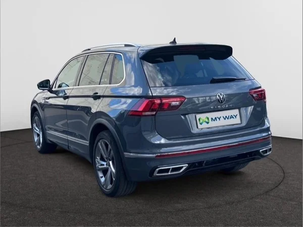 VOLKSWAGEN Tiguan Dsl (2020) — foto 16 van 22
