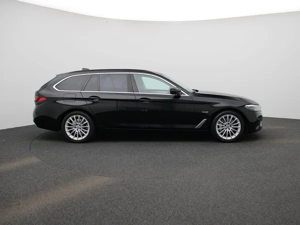BMW 5 Reeks (2022) — foto 45 van 47