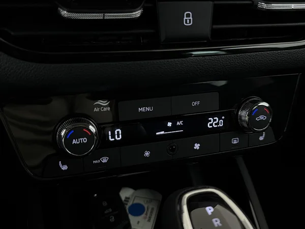 SKODA Kamiq (2025) — foto 8 van 18