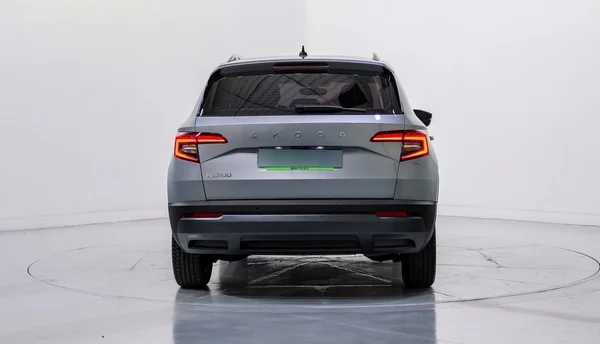Skoda Karoq (2021) — foto 34 van 54