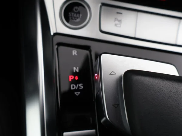 Audi e-tron (2022) — foto 15 van 27