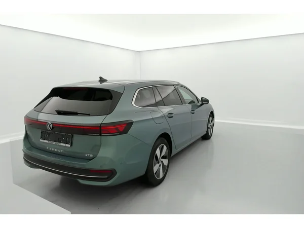 VOLKSWAGEN Passat SW (2025) — foto 25 van 36