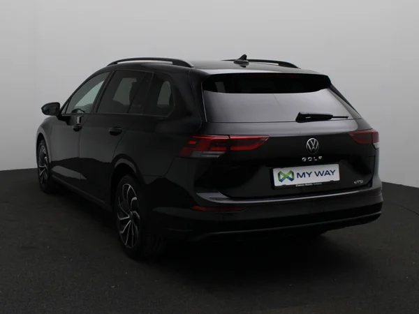 VOLKSWAGEN Golf VIII SW (2024) — foto 16 van 21