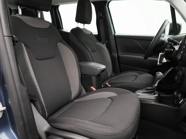 Jeep Renegade (2023) — foto 27 van 40