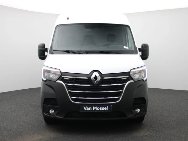 Renault Master (2023) — foto 23 van 36