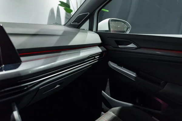 Volkswagen Golf (2020) — foto 13 van 40