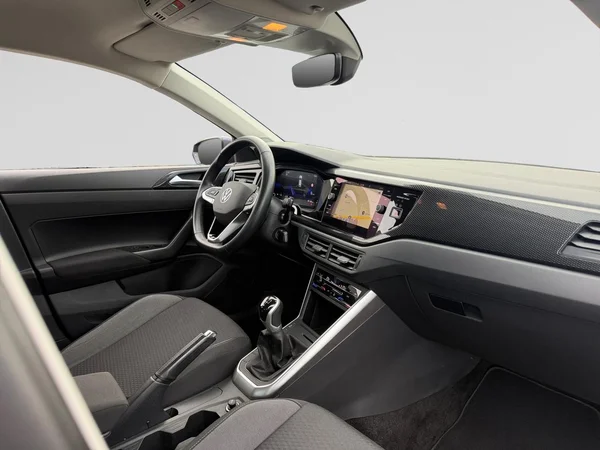 VOLKSWAGEN Polo (2023) — foto 14 van 20