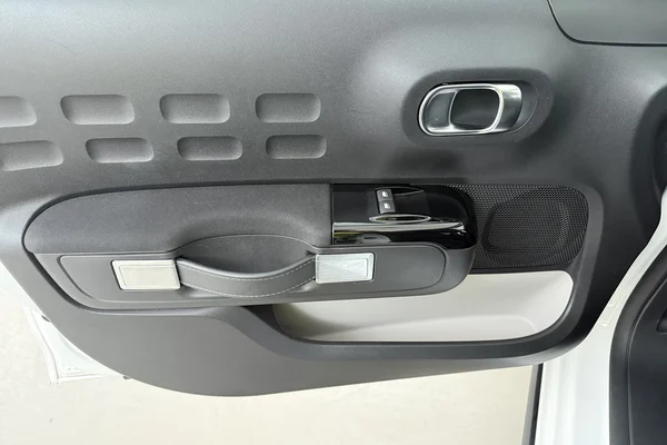 Citroen C3 (2024) — foto 8 van 18