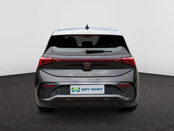CUPRA Born (2023) — foto 14 van 18