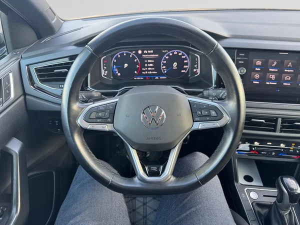 VOLKSWAGEN Taigo (2024) — foto 12 van 15