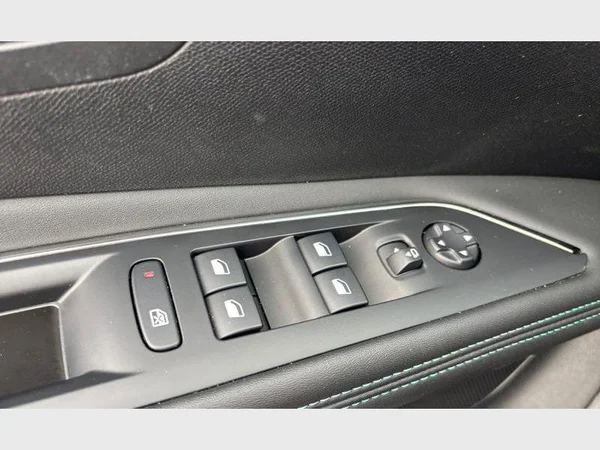 Peugeot 3008 (2022) — foto 16 van 25