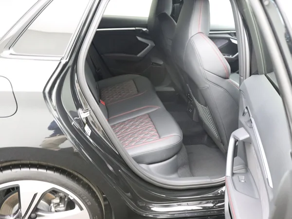 AUDI A3 Sportback (2025) — foto 3 van 23