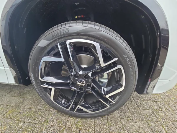 VOLKSWAGEN Tayron (2025) — foto 16 van 23