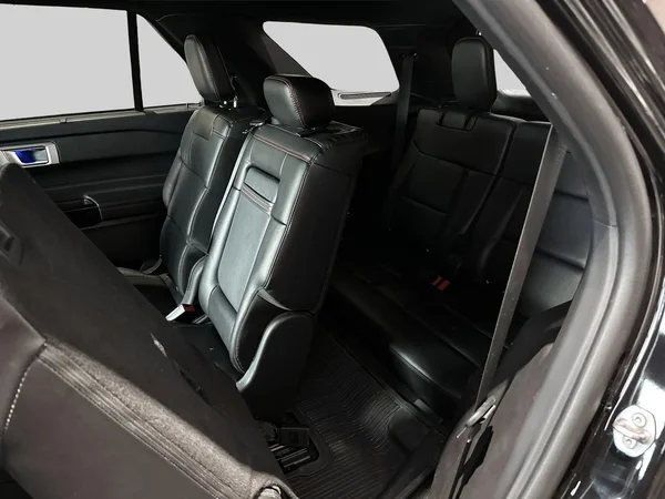 Ford Explorer (2024) — foto 7 van 18