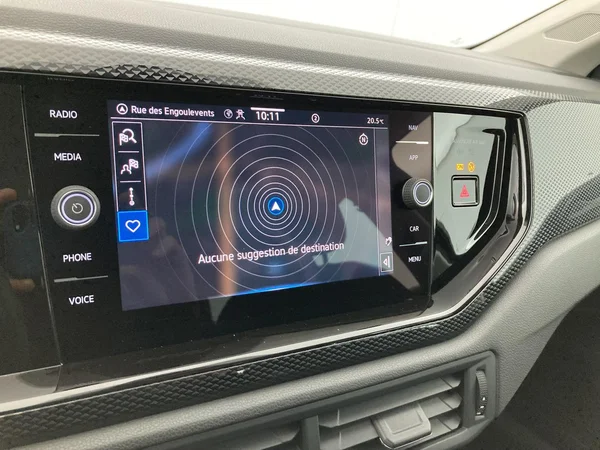 VOLKSWAGEN Polo (2022) — foto 14 van 36