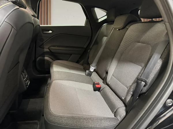 Renault Captur (2024) — foto 19 van 30
