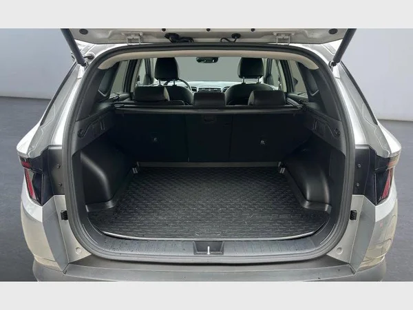 Hyundai TUCSON (2023) — foto 15 van 17