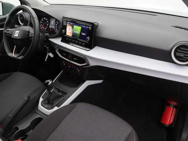 SEAT Arona (2023) — foto 18 van 24