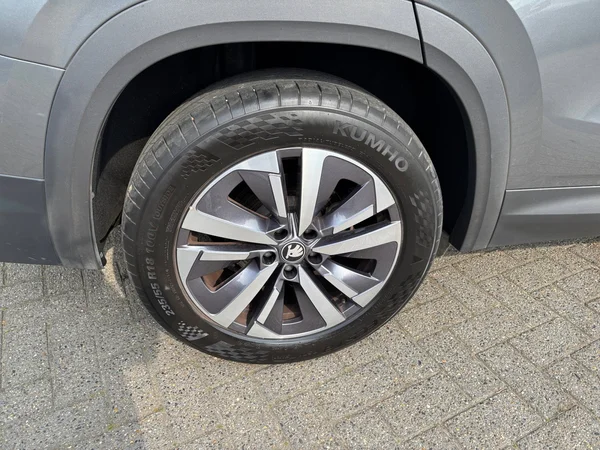 SKODA Kodiaq (2025) — foto 14 van 24