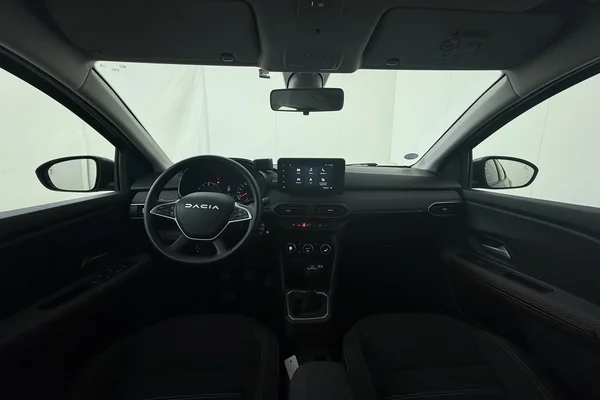 Dacia Sandero Stepway (2024) — foto 17 van 17